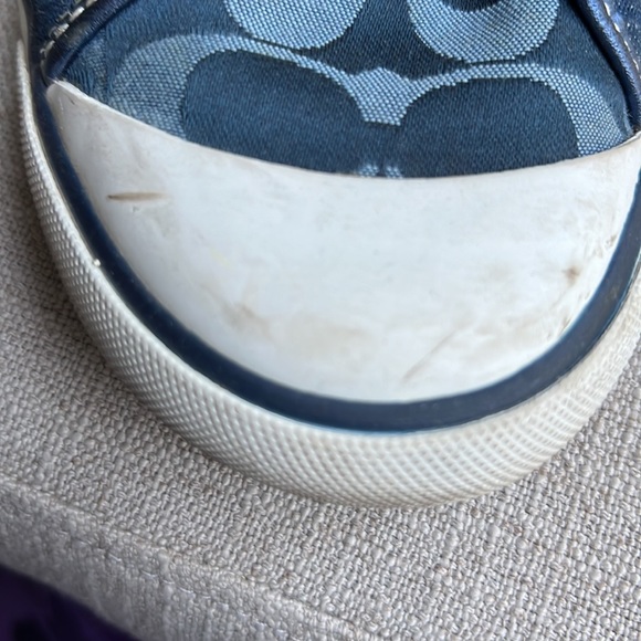 Coach blue and gold size 8 1/2 slightly worn - Picture 4 of 6